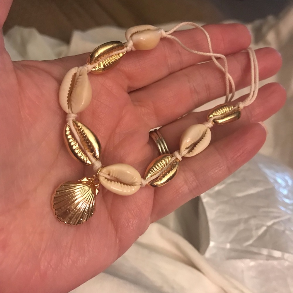 Conch shell anklet - Picture 2 of 2